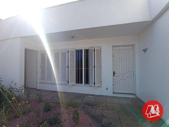 Casa para Alugar, 270 m² em Chacara Das Pedras - Porto Alegre