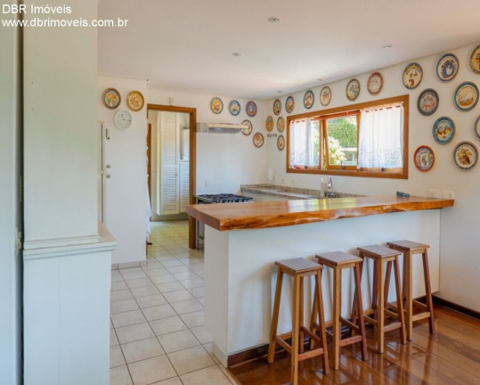 Imagem Casa com 7 Quartos à Venda, 545 m² em Campos Do Jordão - São Paulo Imagem Casa com 7 Quartos à Venda, 545 m² em Campos Do Jordão - São Paulo