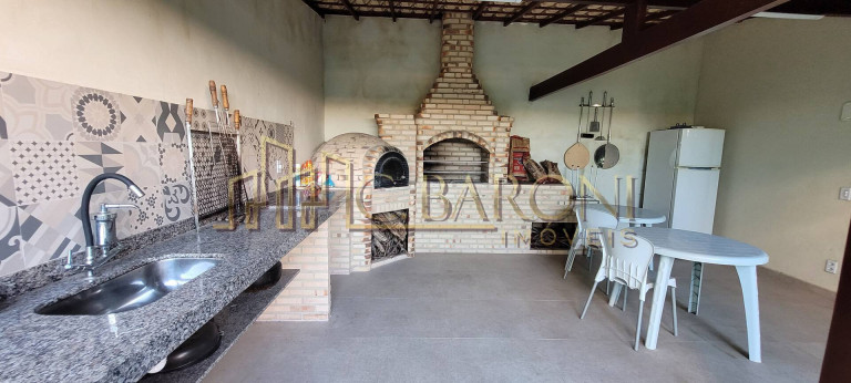 Imagem Casa com 5 Quartos à Venda, 300 m² em Centro - São Pedro Da Aldeia Imagem Casa com 5 Quartos à Venda, 300 m² em Centro - São Pedro Da Aldeia