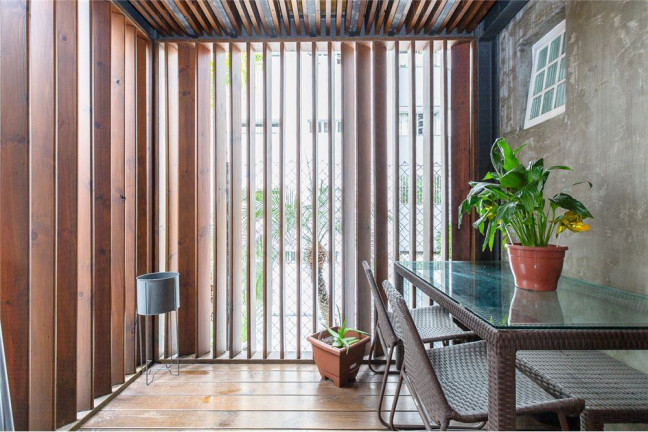 Imagem Casa com 3 Quartos à Venda, em Jardim Paulista - São Paulo Imagem Casa com 3 Quartos à Venda, em Jardim Paulista - São Paulo