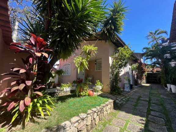 Casa com 3 Quartos à Venda, 240 m² em Pituba - Salvador