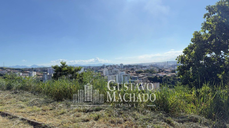 Imagem Terreno à Venda, 276 m² em Jardim Amália - Volta Redonda