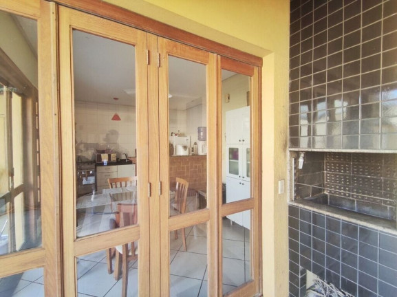 Imagem Casa com 2 Quartos à Venda, 194 m² em Jardim Botânico - Porto Alegre Imagem Casa com 2 Quartos à Venda, 194 m² em Jardim Botânico - Porto Alegre