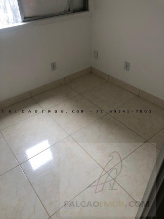 Sala Comercial à Venda, 83 m² em Caminho Das árvores - Salvador
