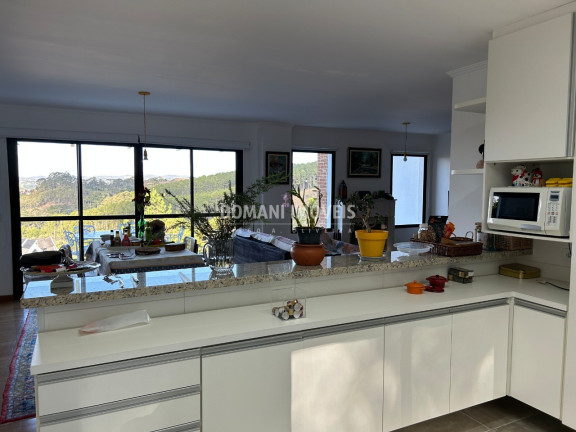 Imagem Casa com 4 Quartos à Venda, 197 m² em Região Do Alto Da Boa Vista - Campos Do Jordão Imagem Casa com 4 Quartos à Venda, 197 m² em Região Do Alto Da Boa Vista - Campos Do Jordão