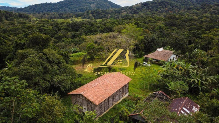 Imagem Imóvel com 3 Quartos à Venda, em Barra Do Itaípe - Ilhéus Imagem Imóvel com 3 Quartos à Venda, em Barra Do Itaípe - Ilhéus