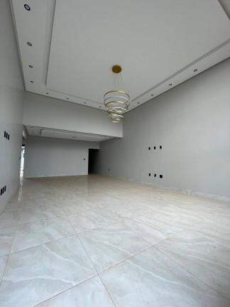 Imagem Casa com 3 Quartos à Venda, 328 m² em Turista Ii - Caldas Novas Imagem Casa com 3 Quartos à Venda, 328 m² em Turista Ii - Caldas Novas