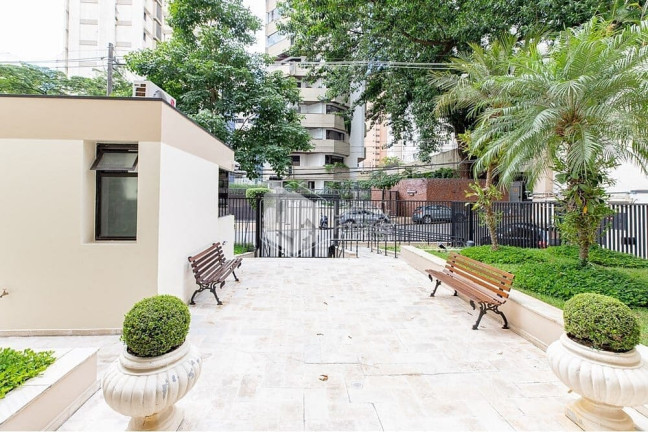 Imagem Apartamento com 2 Quartos à Venda, 57 m² em Moema - São Paulo Imagem Apartamento com 2 Quartos à Venda, 57 m² em Moema - São Paulo