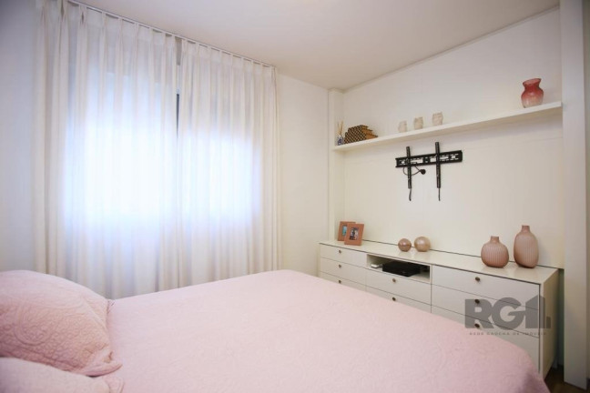 Imagem Apartamento com 2 Quartos à Venda, 67 m² em Menino Deus - Porto Alegre