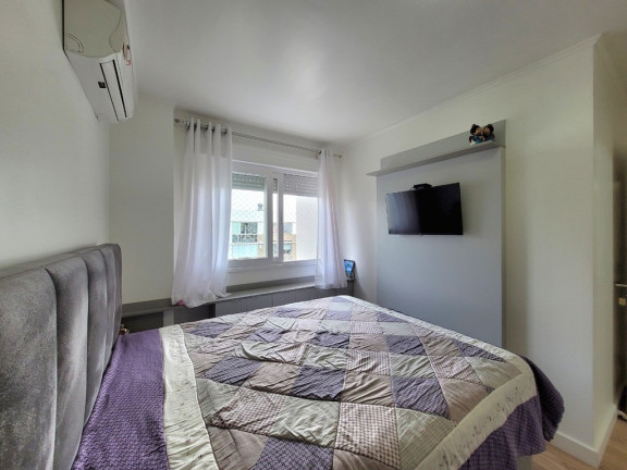 Imagem Apartamento com 3 Quartos à Venda, 80 m² em Jardim Sabará - Porto Alegre