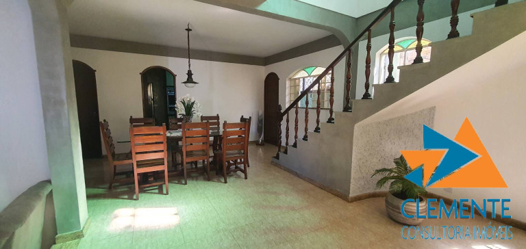 Imagem Casa com 4 Quartos à Venda, 320 m² em Santa Rosa - Belo Horizonte Imagem Casa com 4 Quartos à Venda, 320 m² em Santa Rosa - Belo Horizonte