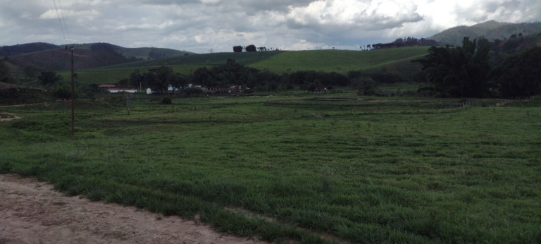 Imagem Fazenda à Venda, 100 m² em Parque Das Rosas - Roseira Imagem Fazenda à Venda, 100 m² em Parque Das Rosas - Roseira