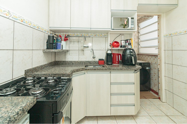 Imagem Imóvel com 2 Quartos à Venda, 48 m² em Passo Da Areia - Porto Alegre Imagem Imóvel com 2 Quartos à Venda, 48 m² em Passo Da Areia - Porto Alegre