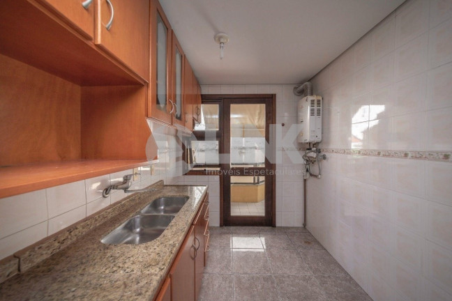 Imagem Imóvel com 2 Quartos à Venda, 158 m² em Menino Deus - Porto Alegre