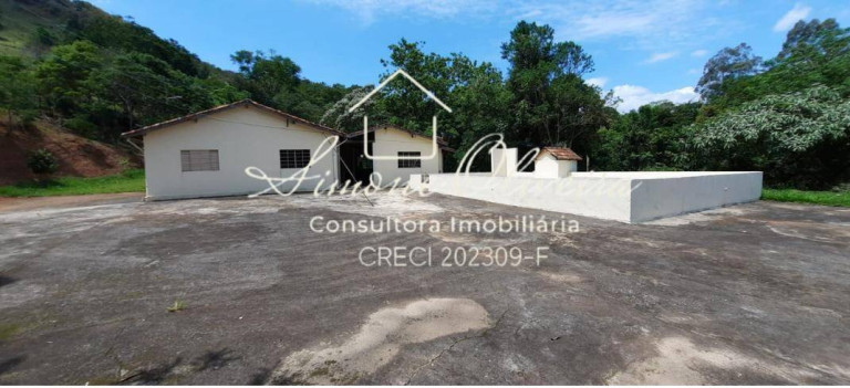 Imagem Chácara com 4 Quartos à Venda, 27.000 m² em Campinas - Pindamonhangaba Imagem Chácara com 4 Quartos à Venda, 27.000 m² em Campinas - Pindamonhangaba