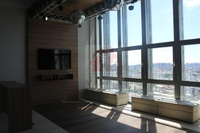 Imagem Imóvel com 1 Quarto à Venda, 38 m² em Centro - Porto Alegre Imagem Imóvel com 1 Quarto à Venda, 38 m² em Centro - Porto Alegre