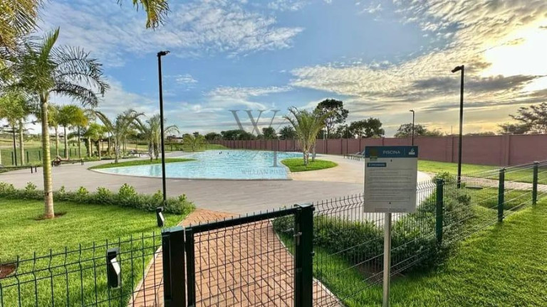 Imagem Terreno à Venda, 250 m² em Jardins Capri - Senador Canedo Imagem Terreno à Venda, 250 m² em Jardins Capri - Senador Canedo