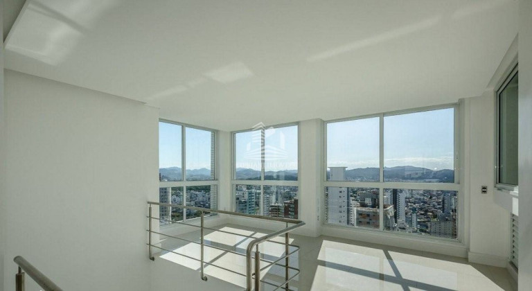 Imagem Apartamento com 3 Quartos à Venda,  em Centro - Balneário Camboriú