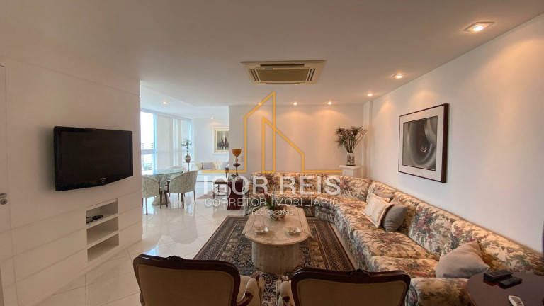 Imagem Apartamento com 3 Quartos à Venda, 158 m² em Centro - Campos Dos Goytacazes Imagem Apartamento com 3 Quartos à Venda, 158 m² em Centro - Campos Dos Goytacazes