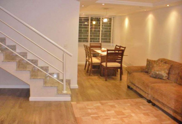 Imagem Sobrado com 3 Quartos à Venda, 164 m² em Bairro Alto - Curitiba