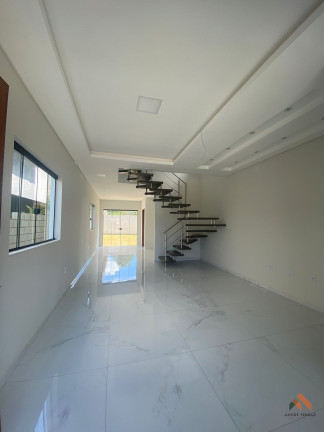 Imagem Casa com 2 Quartos à Venda, 98 m² Imagem Casa com 2 Quartos à Venda, 98 m²