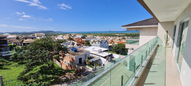 Casa de Condomínio com 3 Quartos à Venda, 265 m² em Peró - Cabo Frio