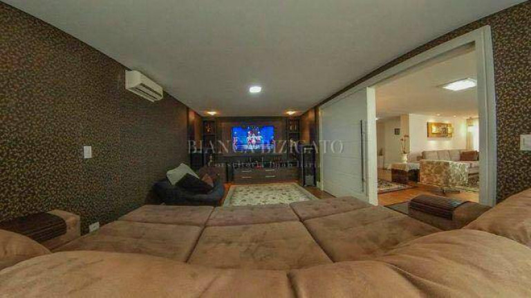 Casa com 6 Quartos à Venda, 733 m² em Vista Alegre - Curitiba