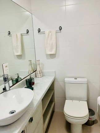 Imagem Apartamento com 2 Quartos para Temporada, 70 m² em Jurerê Internacional - Florianópolis Imagem Apartamento com 2 Quartos para Temporada, 70 m² em Jurerê Internacional - Florianópolis