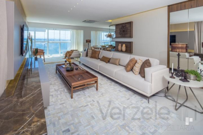 Imagem Apartamento com 4 Quartos à Venda, 238 m² em Centro - Balneário Camboriú Imagem Apartamento com 4 Quartos à Venda, 238 m² em Centro - Balneário Camboriú