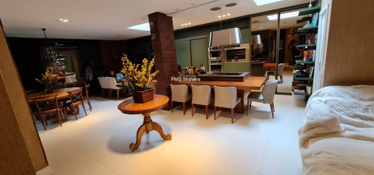 Imagem Casa com 4 Quartos à Venda, 340 m² em Morumbi - São Paulo Imagem Casa com 4 Quartos à Venda, 340 m² em Morumbi - São Paulo