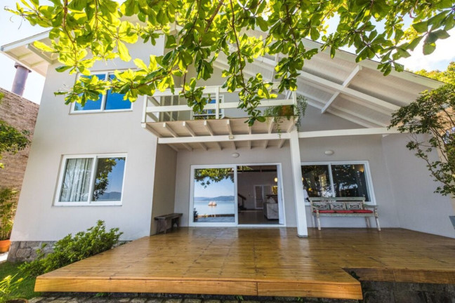 Imagem Imóvel com 3 Quartos à Venda, 137 m² em Cacupé - Florianópolis Imagem Imóvel com 3 Quartos à Venda, 137 m² em Cacupé - Florianópolis