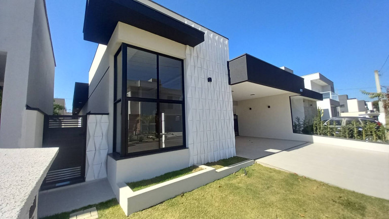 Imagem Casa com 3 Quartos à Venda, 300 m² em Residencial Ouroville - Taubaté Imagem Casa com 3 Quartos à Venda, 300 m² em Residencial Ouroville - Taubaté
