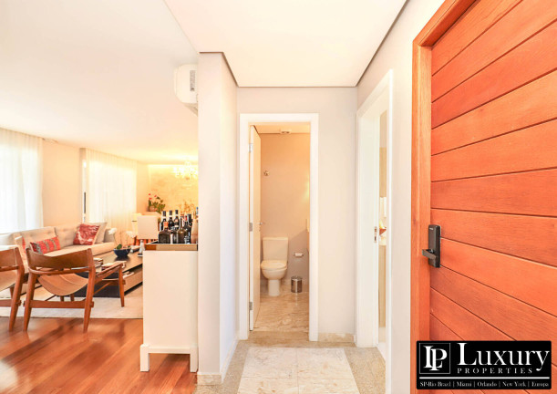 Imagem Apartamento com 3 Quartos à Venda, 226 m² em Vila Nova Conceição - São Paulo