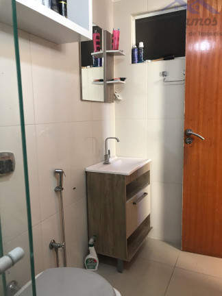 Imagem Imóvel com 2 Quartos à Venda, 63 m² em Cristal - Porto Alegre Imagem Imóvel com 2 Quartos à Venda, 63 m² em Cristal - Porto Alegre