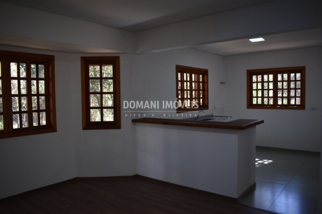 Imagem Casa com 4 Quartos à Venda, 149 m² em Região Do Parque Da água Santa - Campos Do Jordão Imagem Casa com 4 Quartos à Venda, 149 m² em Região Do Parque Da água Santa - Campos Do Jordão