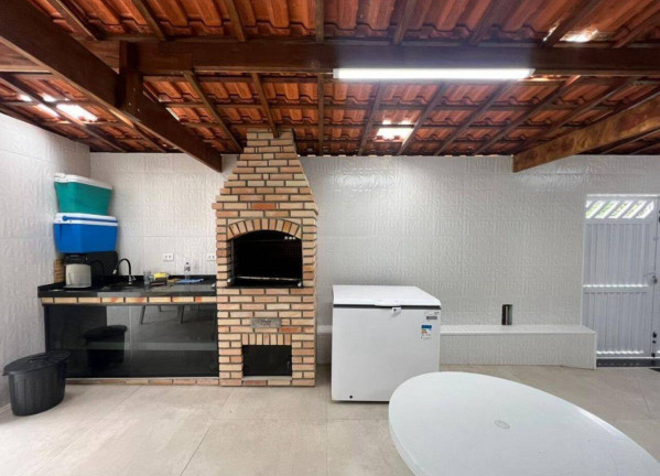 Imagem Casa com 2 Quartos à Venda, em Caiçara - Praia Grande Imagem Casa com 2 Quartos à Venda, em Caiçara - Praia Grande