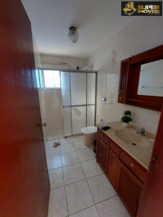 Imagem Casa com 5 Quartos à Venda, 300 m² em Fragata - Pelotas