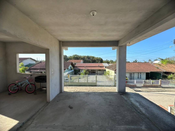 Imagem Casa com 7 Quartos à Venda, 320 m² em Costeira - Balneário Barra Do Sul Imagem Casa com 7 Quartos à Venda, 320 m² em Costeira - Balneário Barra Do Sul