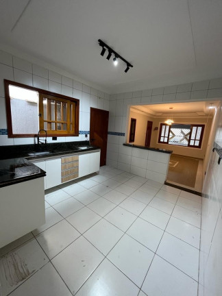 Imagem Casa com 3 Quartos à Venda, 150 m² em Maracanã - Praia Grande Imagem Casa com 3 Quartos à Venda, 150 m² em Maracanã - Praia Grande