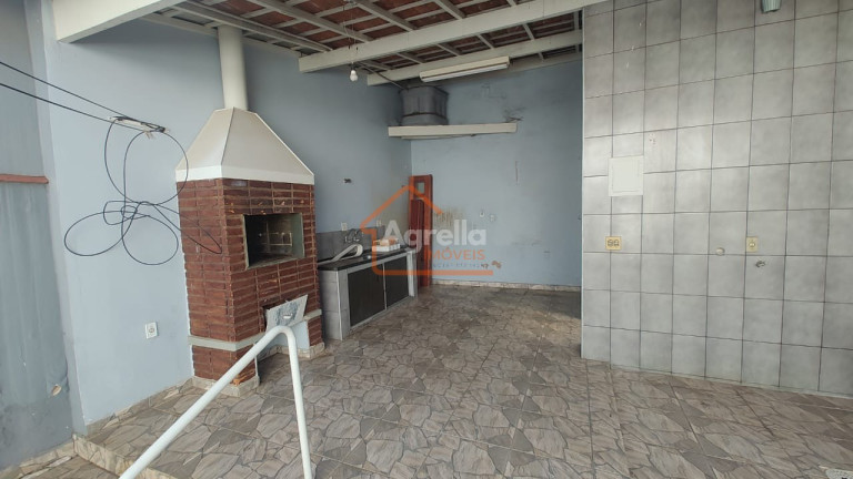 Imagem Casa com 3 Quartos à Venda, 300 m² em Jardim Longatto - Mogi Mirim Imagem Casa com 3 Quartos à Venda, 300 m² em Jardim Longatto - Mogi Mirim