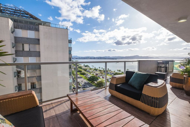 Imagem Apartamento com 3 Quartos à Venda, 262 m² em Centro - Florianópolis Imagem Apartamento com 3 Quartos à Venda, 262 m² em Centro - Florianópolis