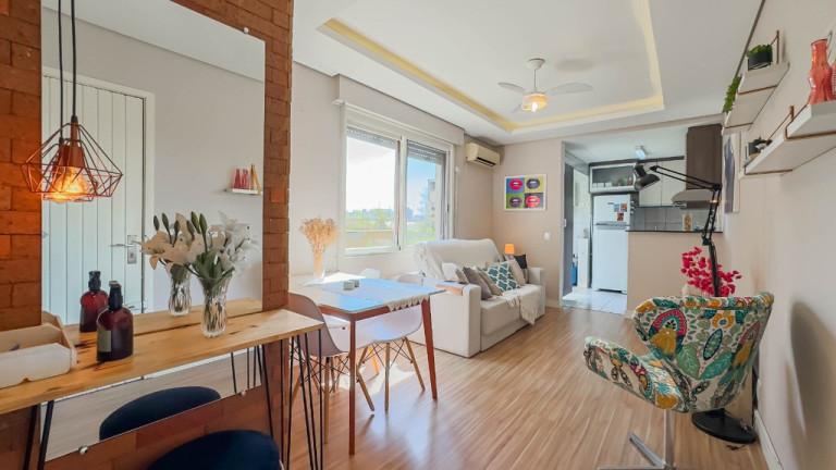 Imagem Imóvel com 1 Quarto à Venda,  em Passo Da Areia - Porto Alegre
