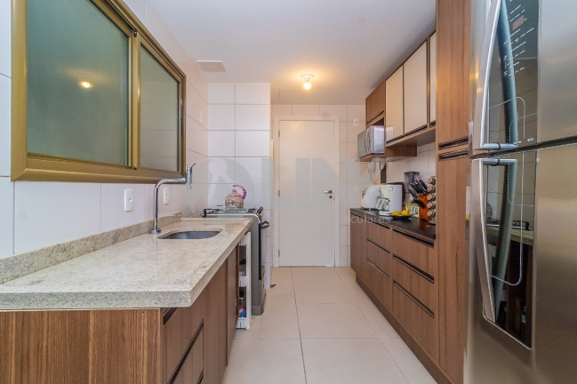 Imagem Apartamento com 3 Quartos à Venda, 122 m² em Petrópolis - Porto Alegre Imagem Apartamento com 3 Quartos à Venda, 122 m² em Petrópolis - Porto Alegre