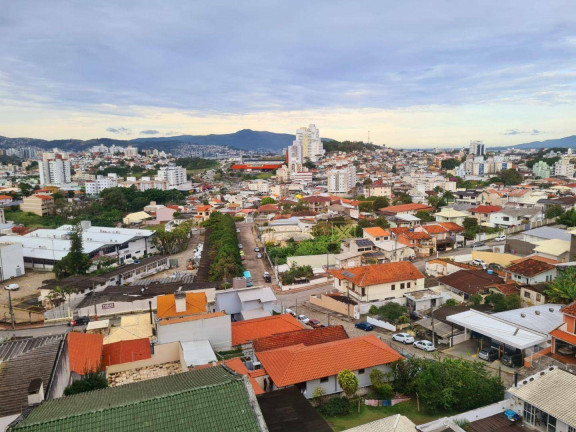 Imagem Apartamento com 3 Quartos à Venda, 85 m² em Capoeiras - Florianópolis Imagem Apartamento com 3 Quartos à Venda, 85 m² em Capoeiras - Florianópolis