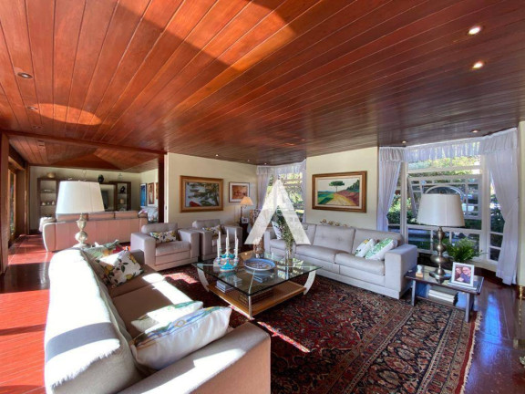Imagem Casa com 8 Quartos à Venda, 1.776 m² em Albuquerque - Teresópolis Imagem Casa com 8 Quartos à Venda, 1.776 m² em Albuquerque - Teresópolis