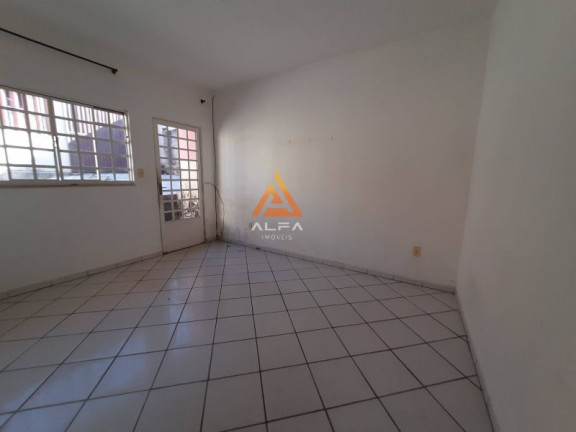 Imagem Casa com 2 Quartos à Venda, 70 m² Imagem Casa com 2 Quartos à Venda, 70 m²