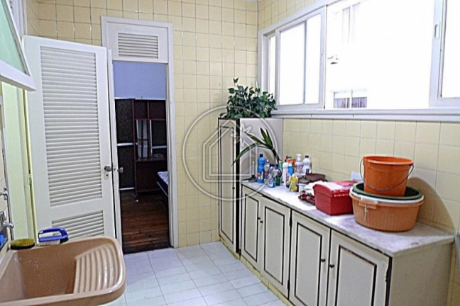 Imagem Apartamento com 3 Quartos à Venda, 184 m² em Copacabana - Rio De Janeiro Imagem Apartamento com 3 Quartos à Venda, 184 m² em Copacabana - Rio De Janeiro