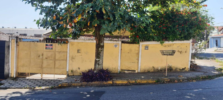 Imagem Casa com 3 Quartos à Venda, 140 m² em Chácara Do Visconde - Taubaté Imagem Casa com 3 Quartos à Venda, 140 m² em Chácara Do Visconde - Taubaté