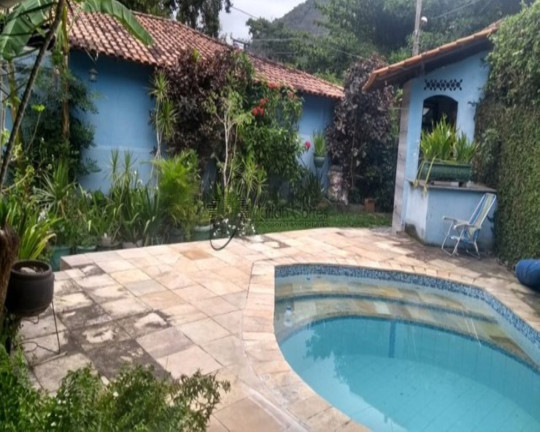 Imagem Casa com 3 Quartos à Venda, 350 m² em Piratininga - Niterói Imagem Casa com 3 Quartos à Venda, 350 m² em Piratininga - Niterói