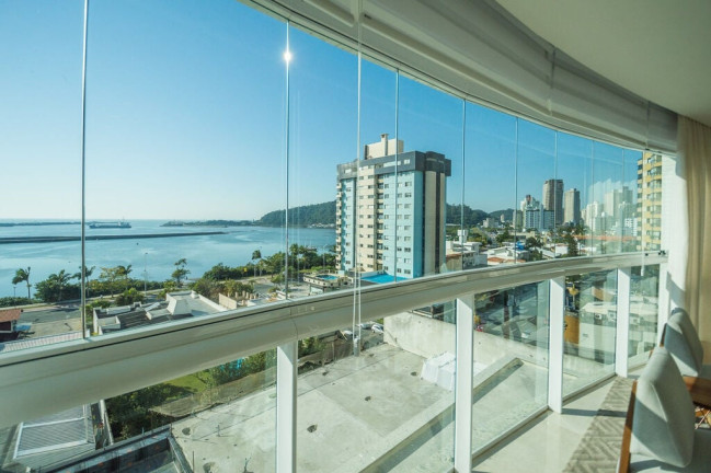 Imagem Cobertura com 3 Quartos à Venda, 328 m² em Fazenda - Itajaí Imagem Cobertura com 3 Quartos à Venda, 328 m² em Fazenda - Itajaí